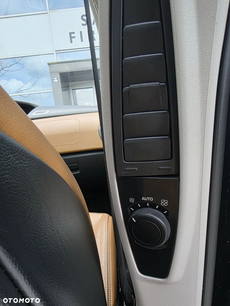 Citroën C4 Grand Picasso 2.0 HDi Equilibre Navi Exclusive MCP - 27