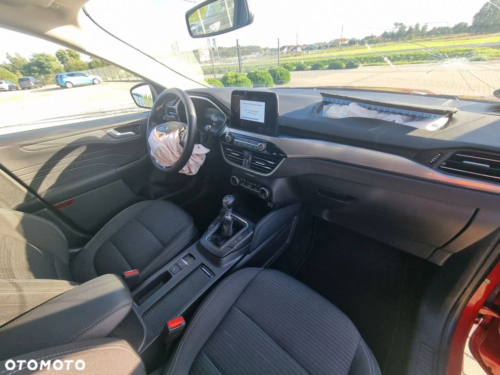 Ford Kuga 1.5 EcoBoost TITANIUM - 12