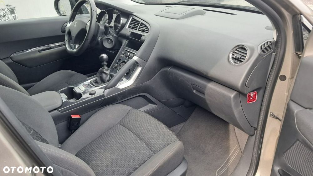 Peugeot 3008 - 8