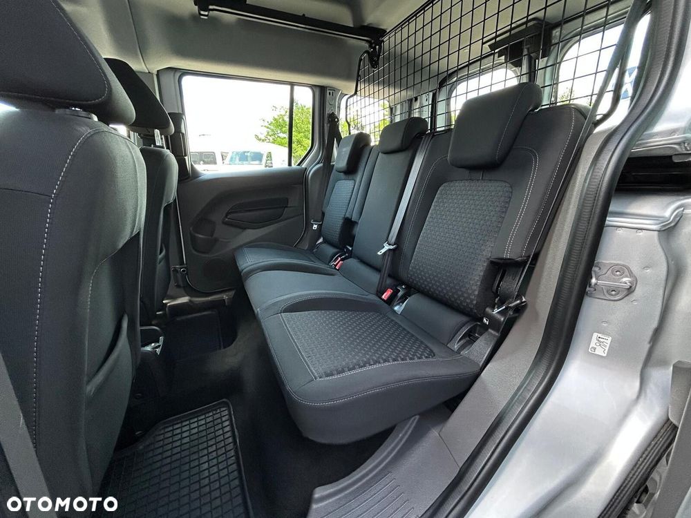 Ford Tourneo Connect - 18