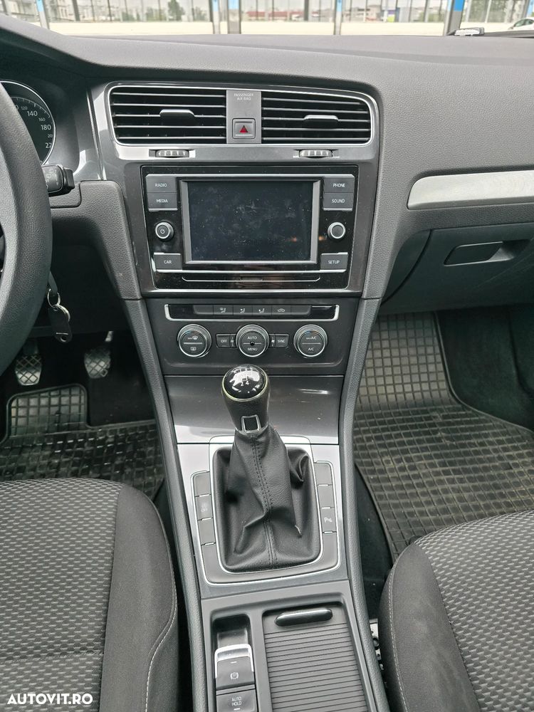 Volkswagen Golf 1.6 TDI Trendline - 18