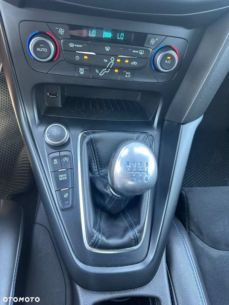 Ford Focus - 27