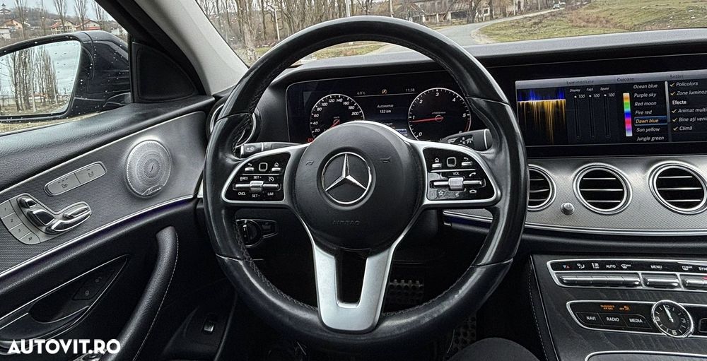 Mercedes-Benz E 220 d Aut. - 25