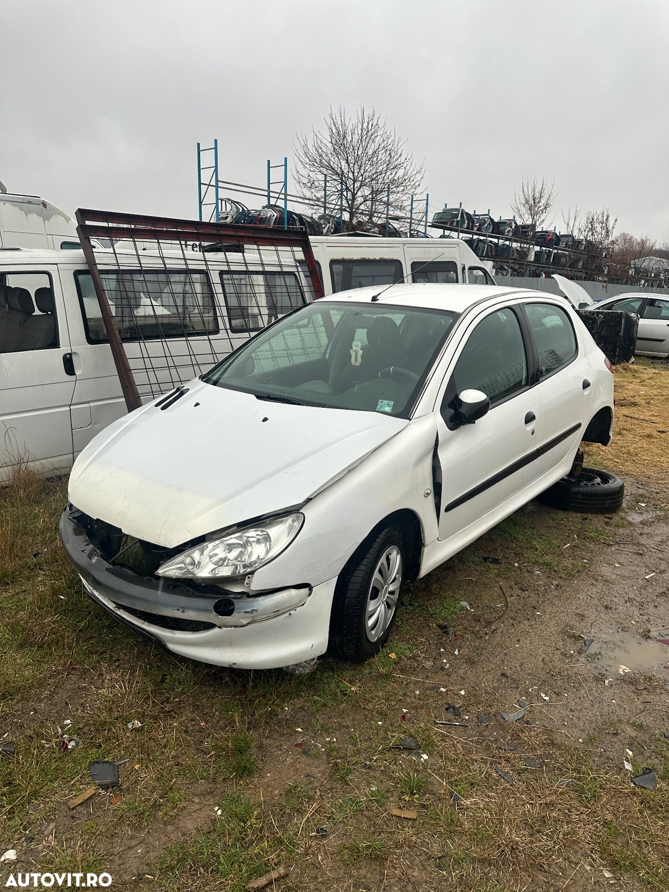 Dezmembrez Peugeot 206 - 5