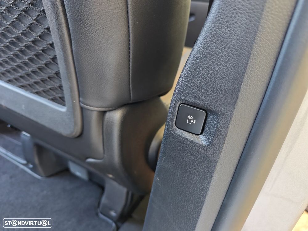 Peugeot e-Traveller L3 (50kWh) Business VIP - 54