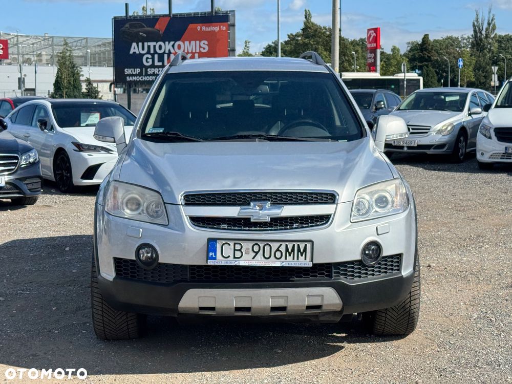 Chevrolet Captiva 2.0 d LT medium 5os - 22