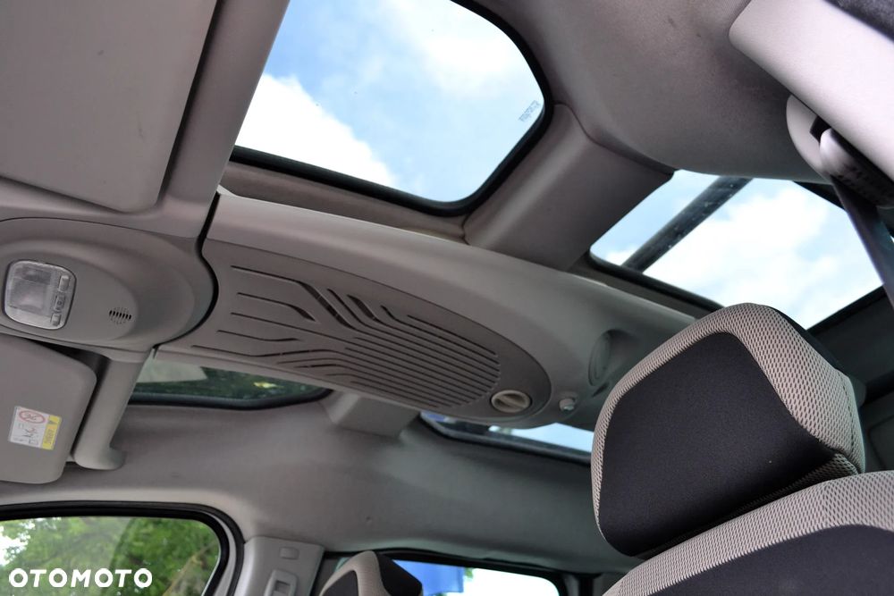 Citroën Berlingo Multispace VTi 120 SELECTION - 12