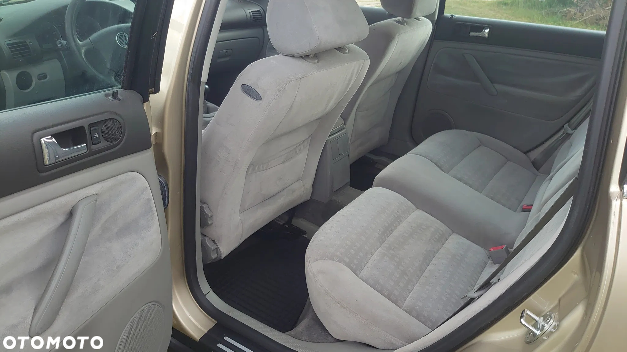 Volkswagen Passat 1.8T - 15