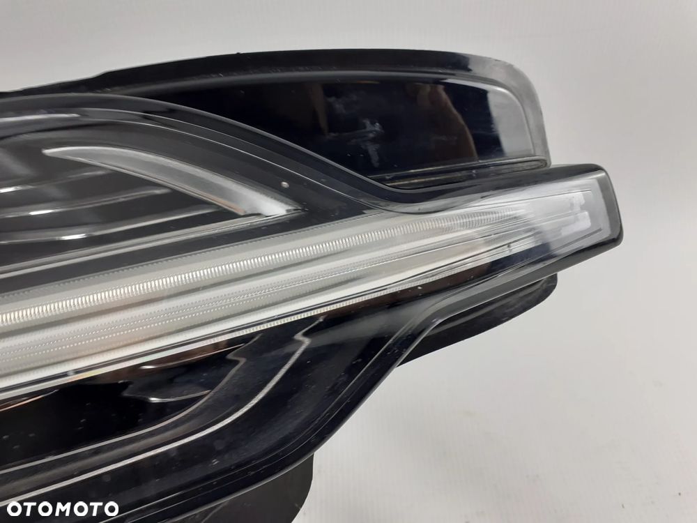 Lampa prawa Volvo S\V60 CC 17-20 Full led 32314149 - 3