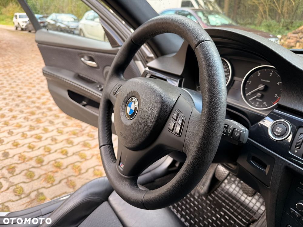BMW Seria 3 318d - 13