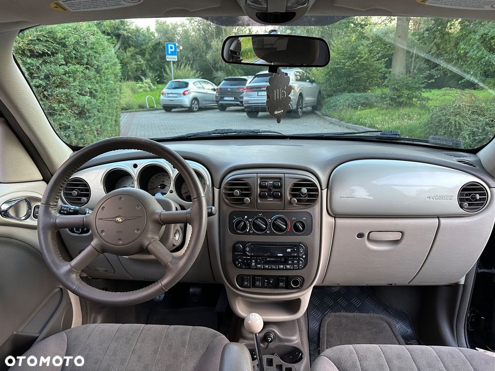 Chrysler PT Cruiser - 16