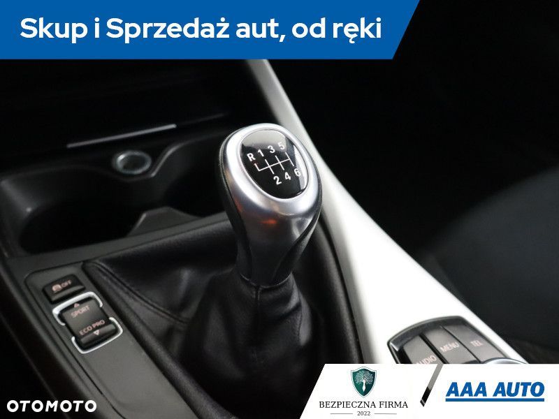 BMW Seria 1 - 15