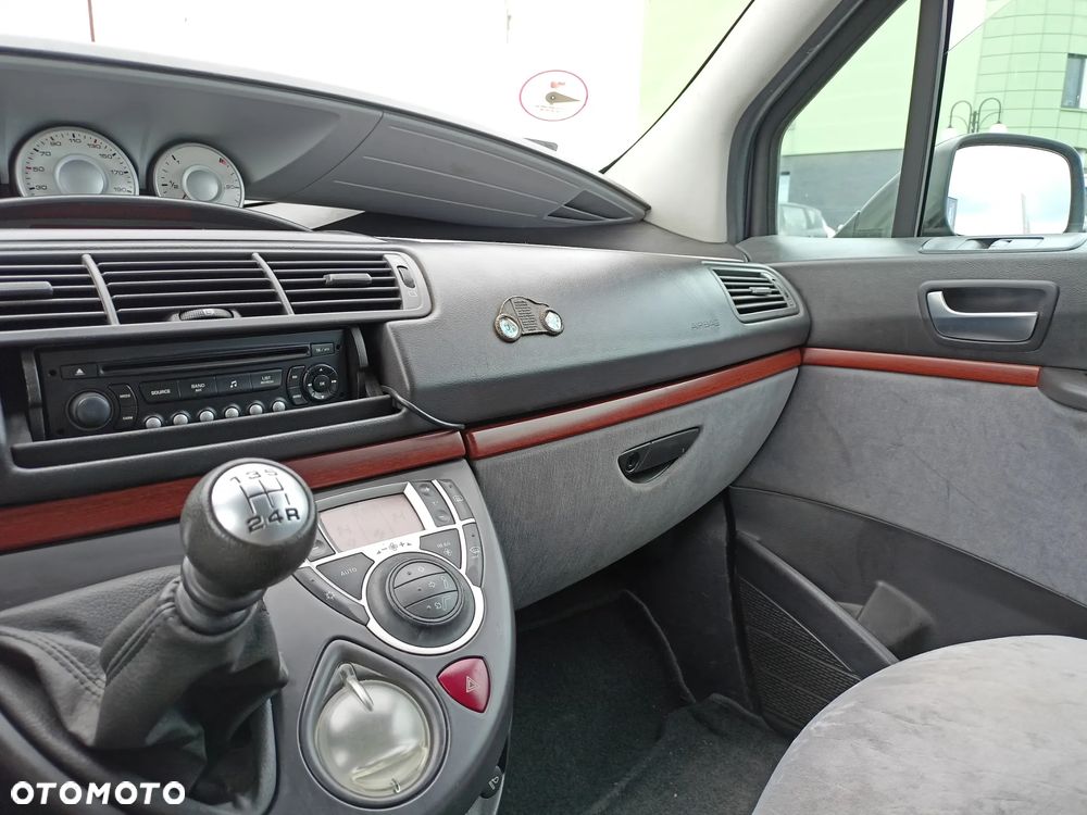 Citroën C8 - 14