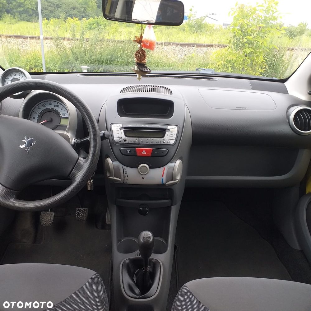 Peugeot 107 - 8