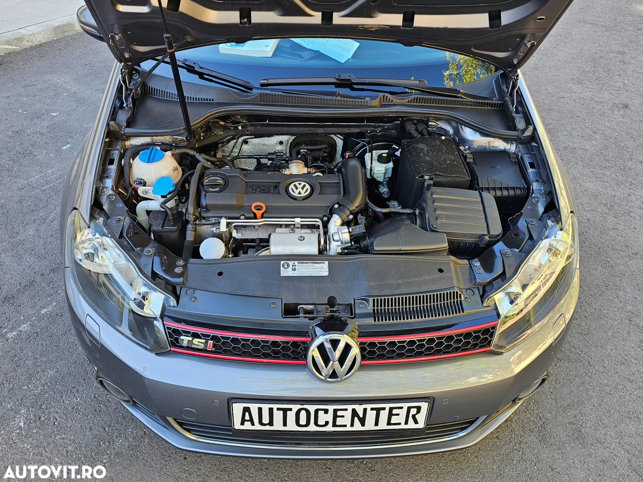 Volkswagen Golf 1.4 TSI Highline - 14