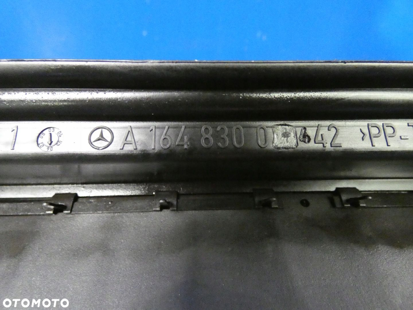 MERCEDES ML W164 KRATKA WENTYLACYJNA BAGAŻNIKA - 2