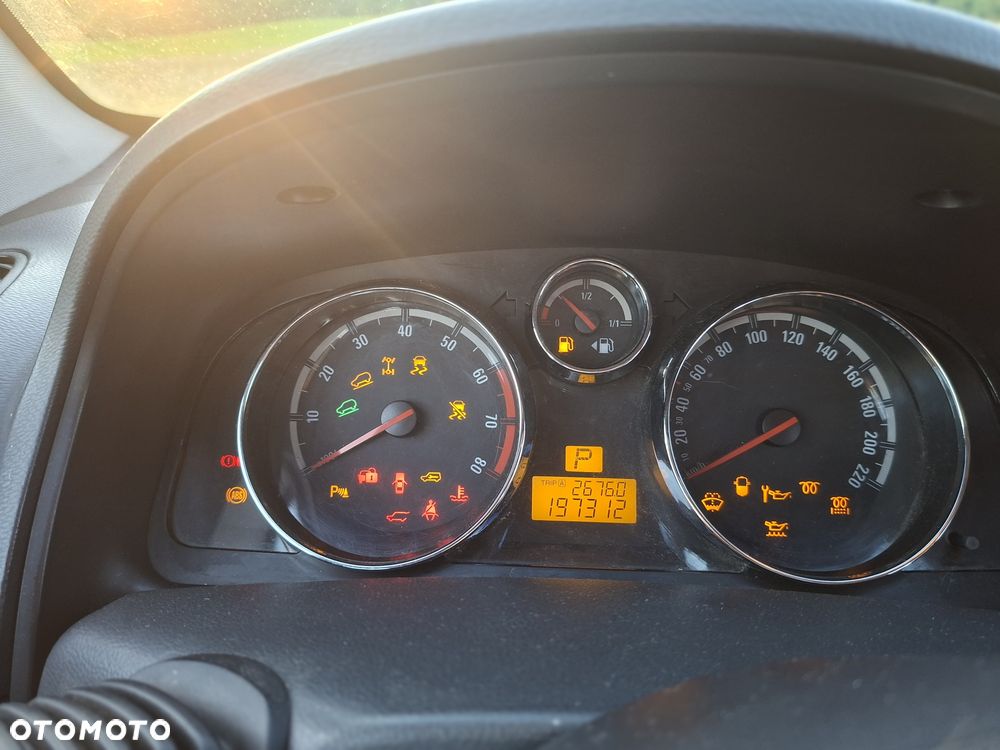 Opel Antara - 7