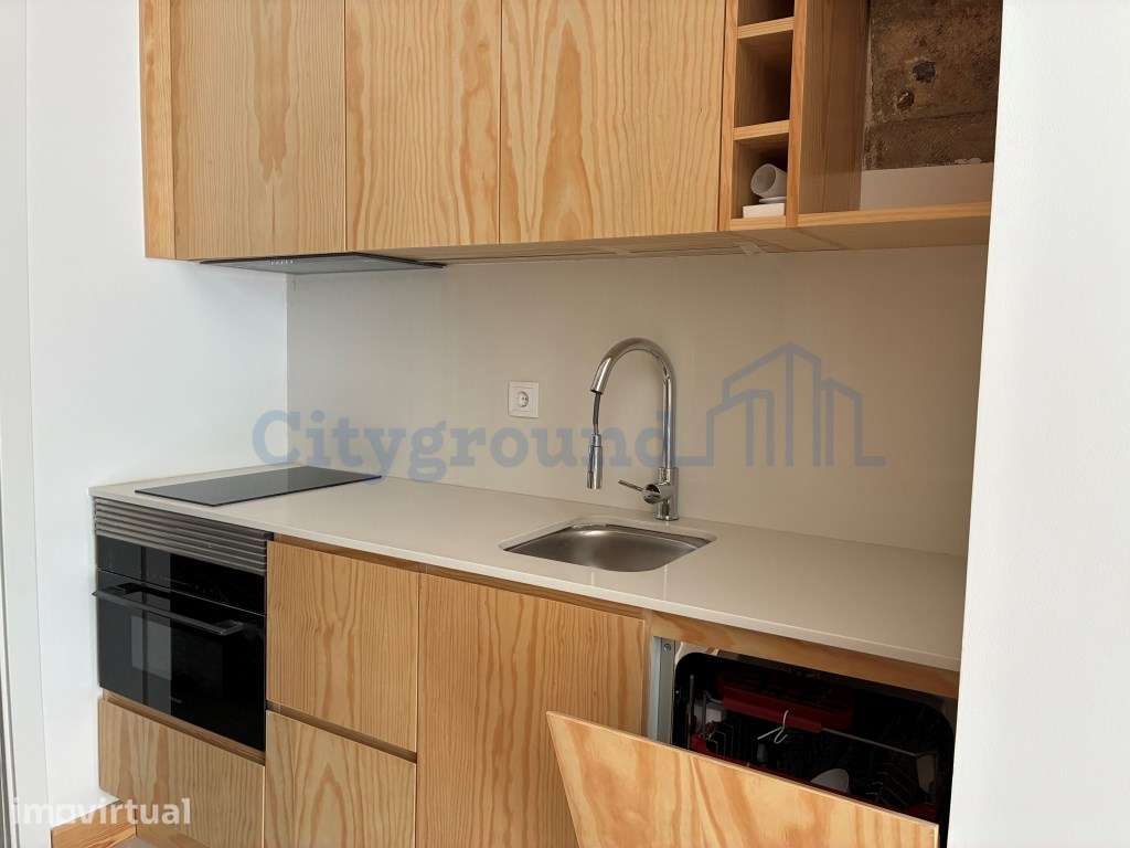 Apartamento T1 remodelado em Santa Apolónia - Grande imagem: 4/11
