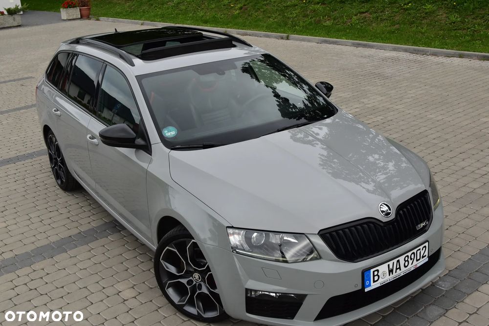 Skoda Octavia 2.0 TDI DSG RS - 24