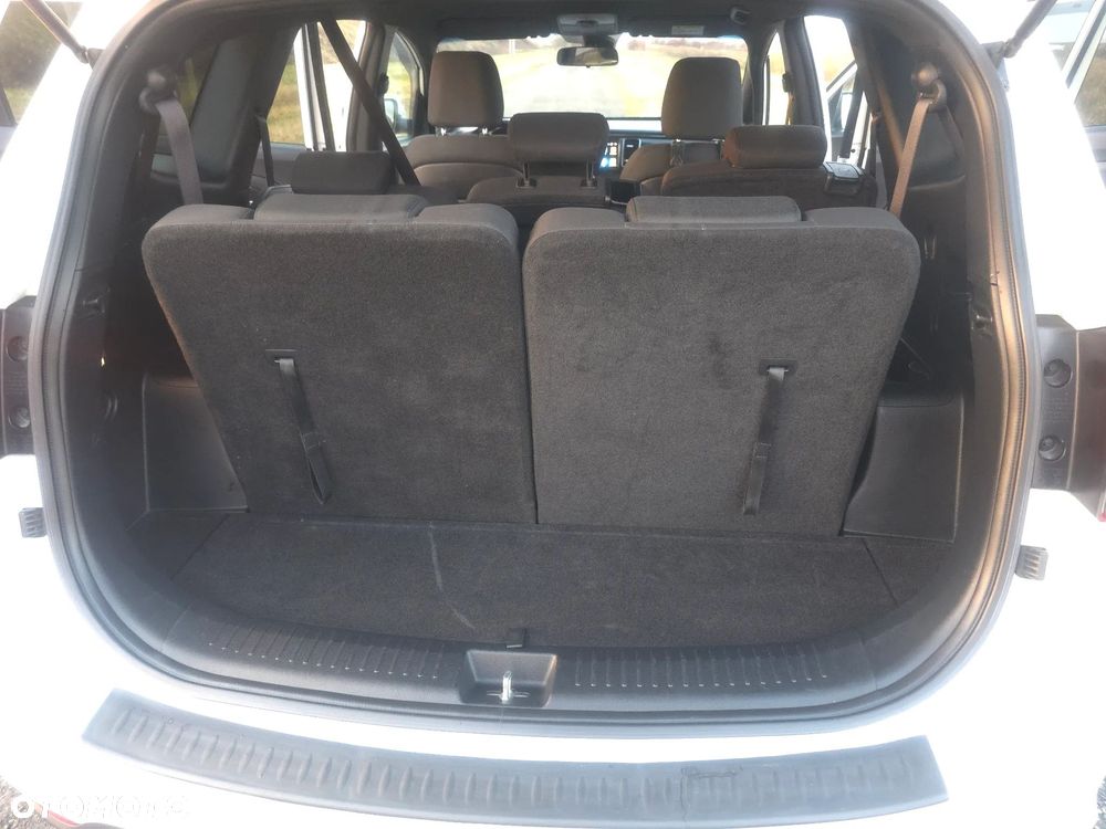 Kia Carens ver-1-7-crdi-xl-7os - 8