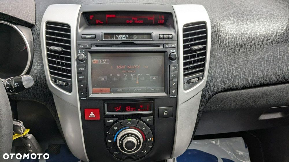 Kia Venga - 21