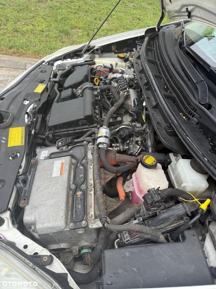 Toyota Prius - 3