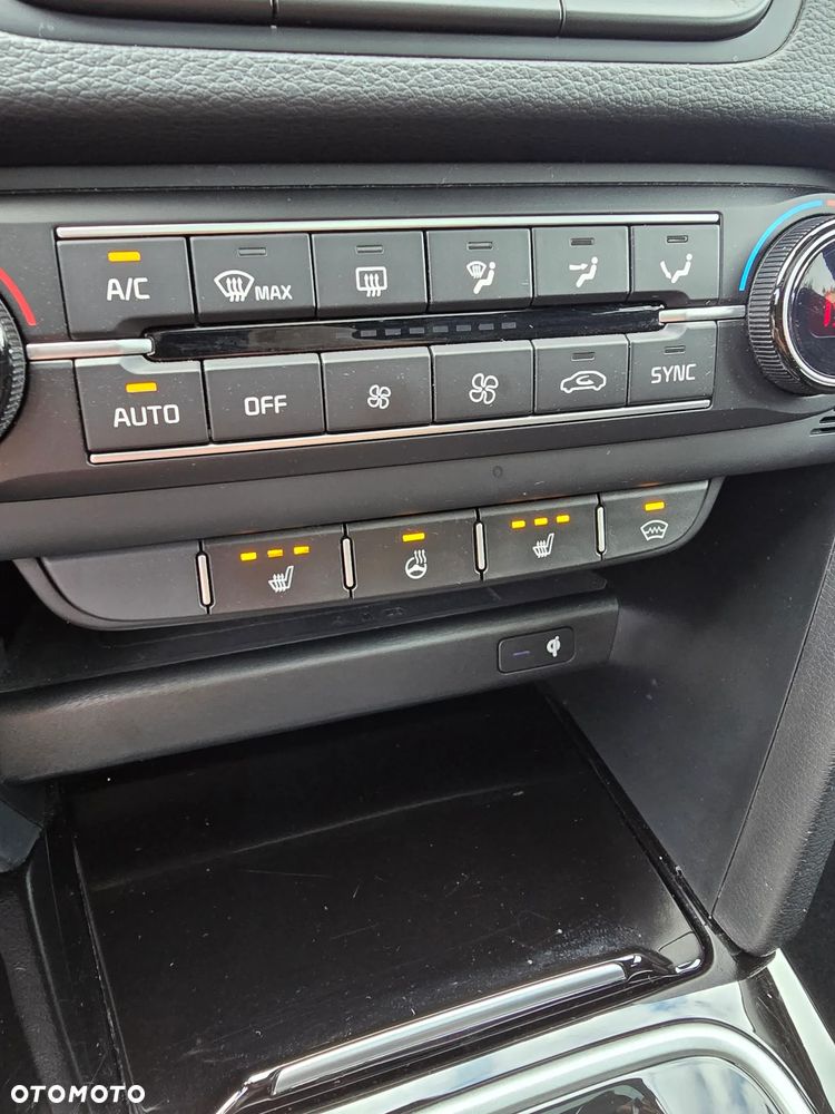 Kia ProCeed 1.6 T-GDI DCT7 OPF GT - 32
