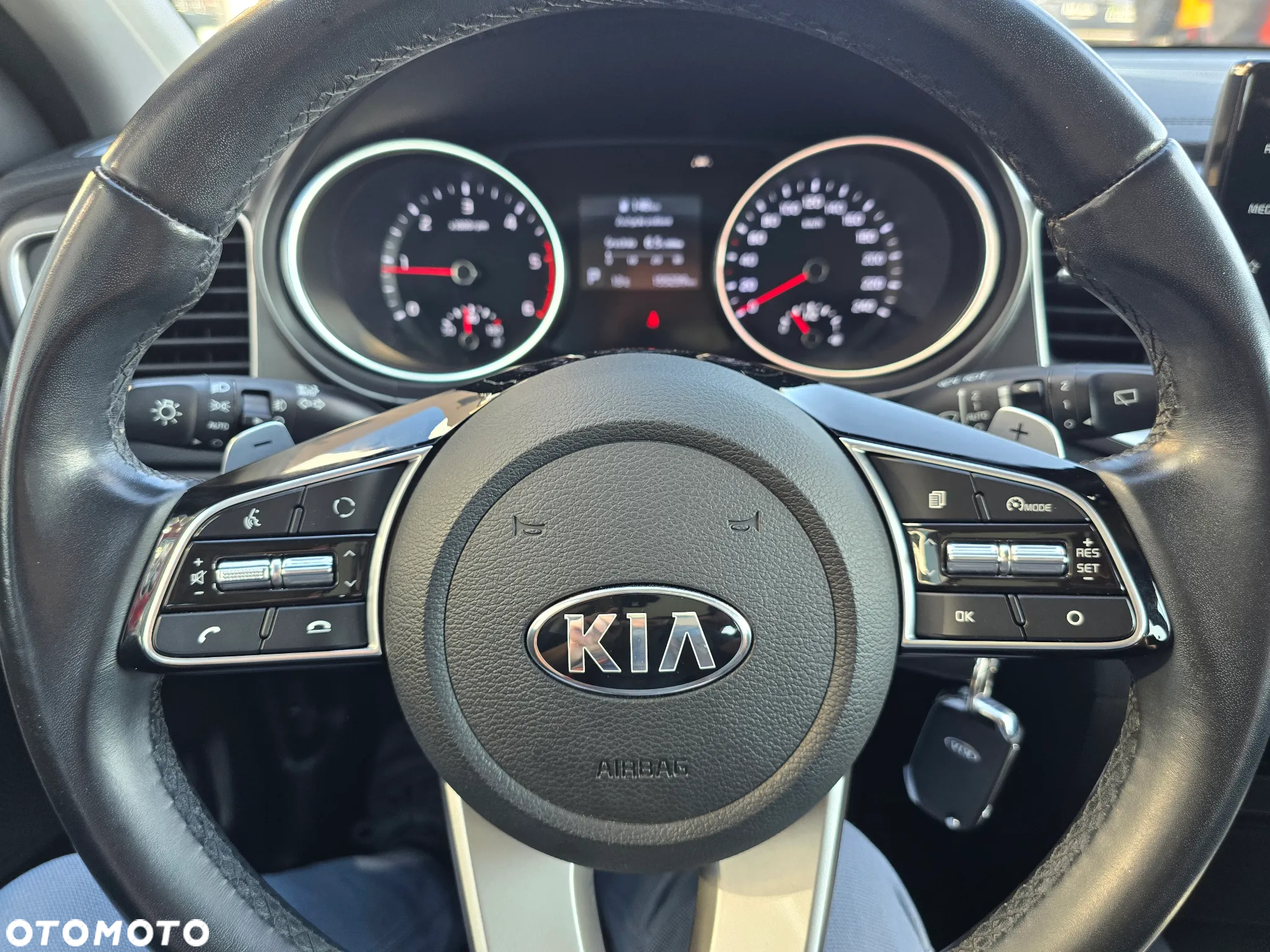 Kia Ceed 1.6 CRDi SCR L Business Line DCT - 20