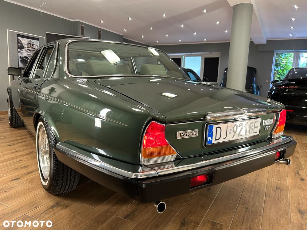 Jaguar XJ - 35