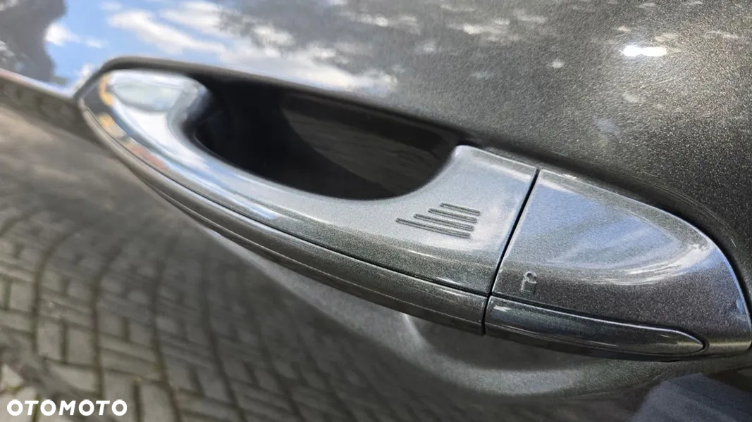 Ford Mondeo 2.0 TDCi Allrad Titanium - 24