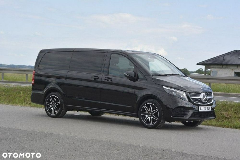 Mercedes-Benz Klasa V 300 d extralang 4Matic 9G-TRONIC Avantgarde - 12
