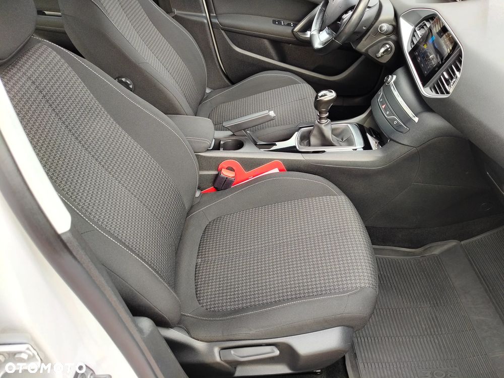 Peugeot 308 1.5 BlueHDi Active Pack Business S&S - 13