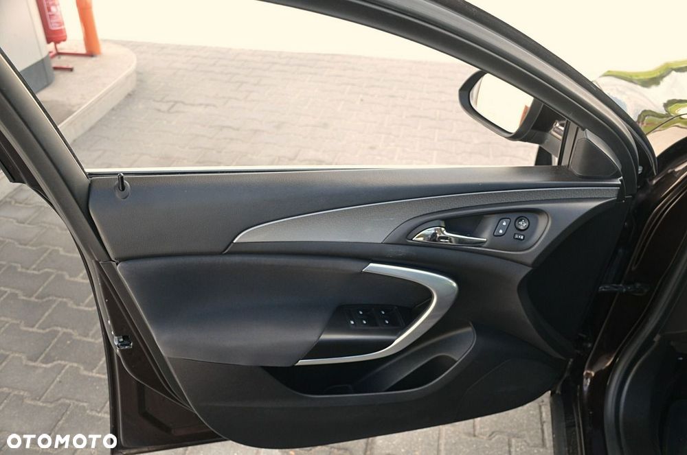 Opel Insignia - 14