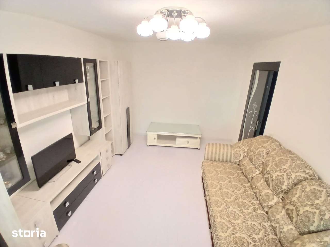 Vanzare – 3 camere decomandat | 72 mp | Str. Barca | Bloc reabilitat — fotografia 3