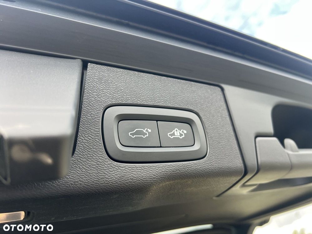 Volvo XC 60 B4 D Momentum Pro - 30