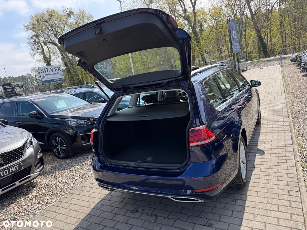 Volkswagen Golf - 12
