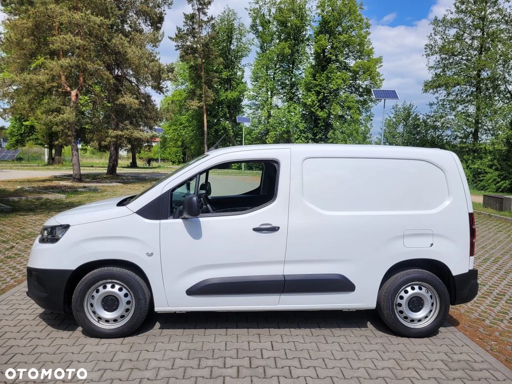 Toyota Proace City ładowność 900 kg L1 - 2