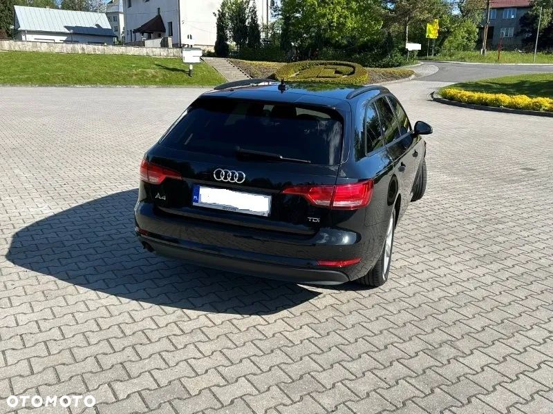 Audi A4 Avant 2.0 TDI - 7