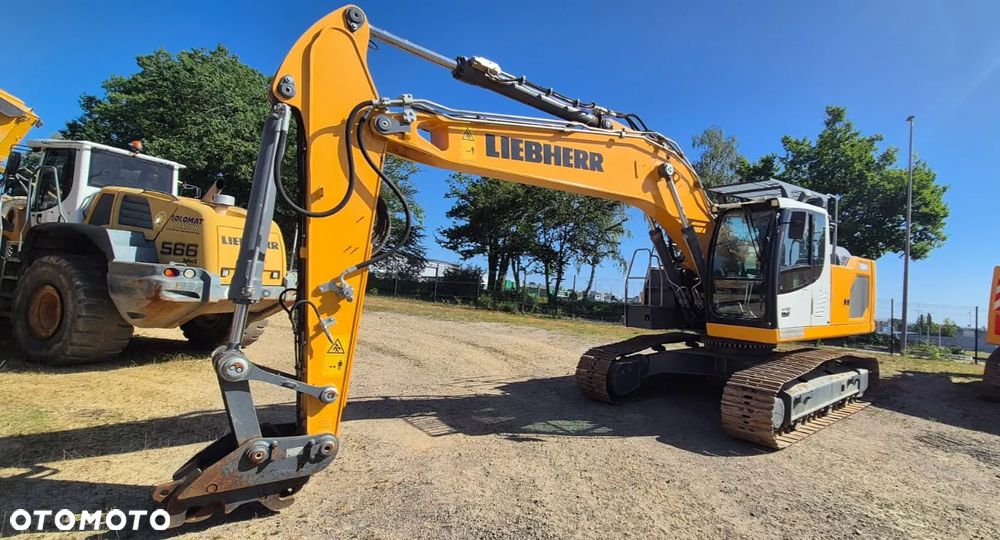 Liebherr R924 - 1