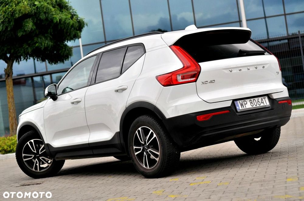 Volvo XC 40 T3 Geartronic Momentum - 2
