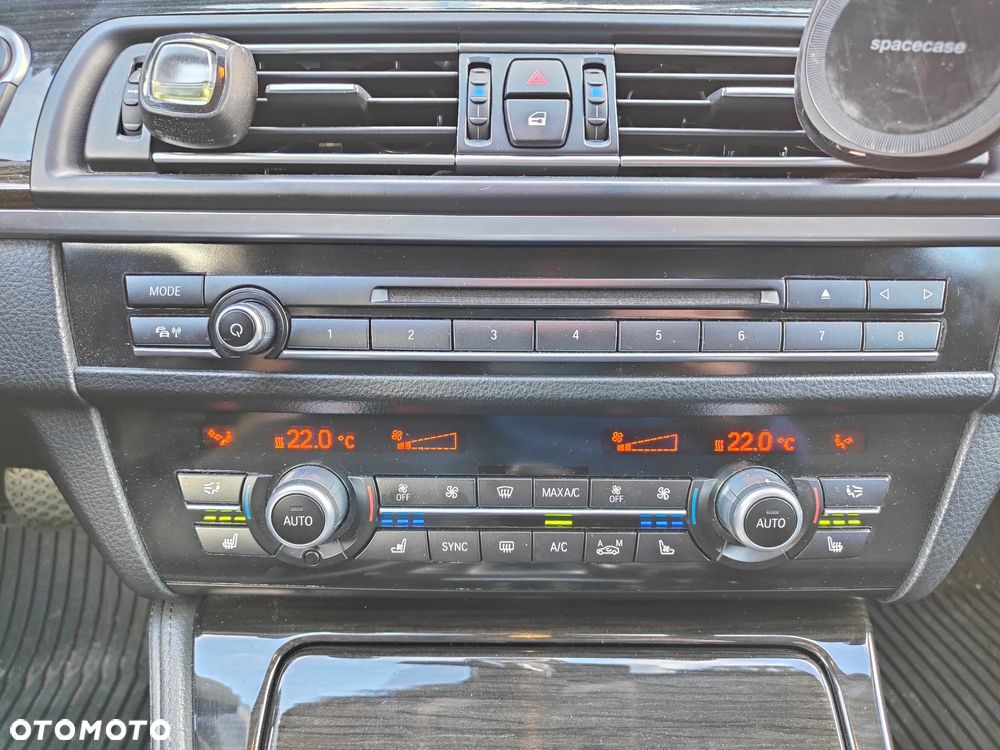 BMW Seria 5 530d xDrive Luxury Line - 26