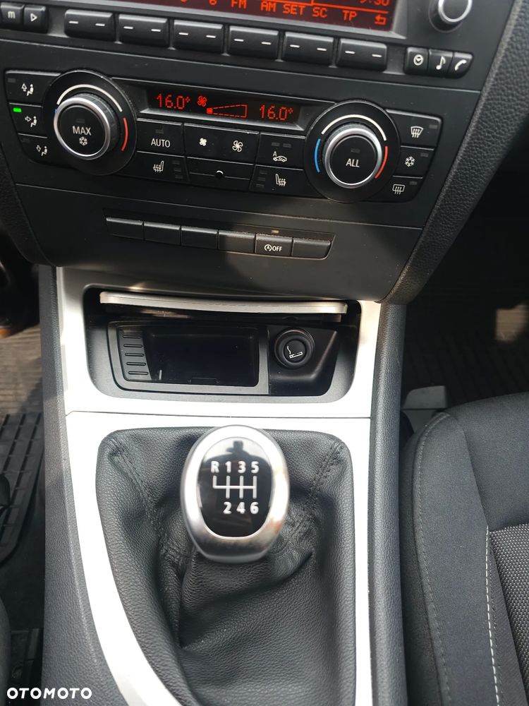 BMW Seria 1 116i - 11