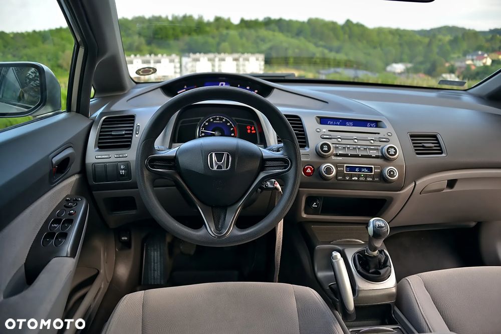 Honda Civic 1.8 Executive - 7