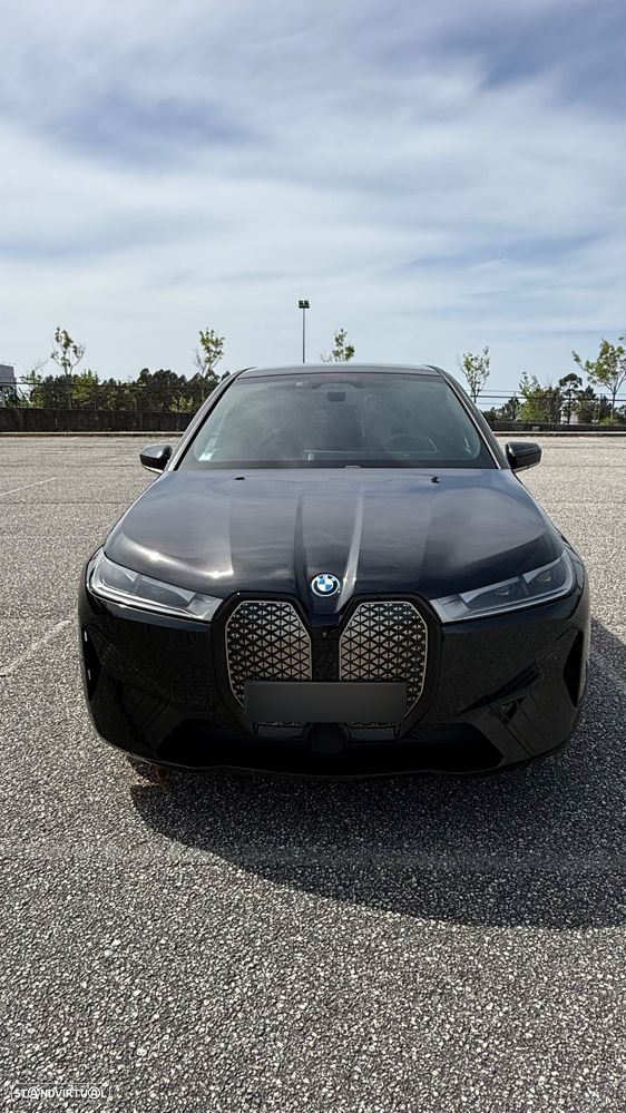 BMW iX xDrive 40 Pack Desportivo - 1