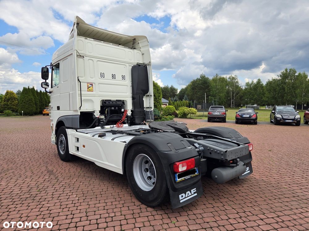DAF XF 106 510 FT* PRZEDLIFT* WYMIENIONE SPRZĘGŁO, PŁYTA SKRZYNI, POMPA WODY* LODOWKA* KLIMA POSTOJOWA* 2 ŁÓŻKA* OPONY 70%* z Francji - 4