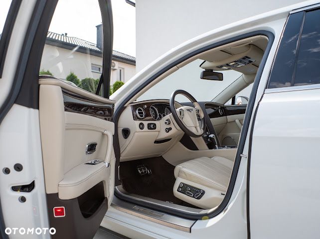 Bentley Flying Spur - 18