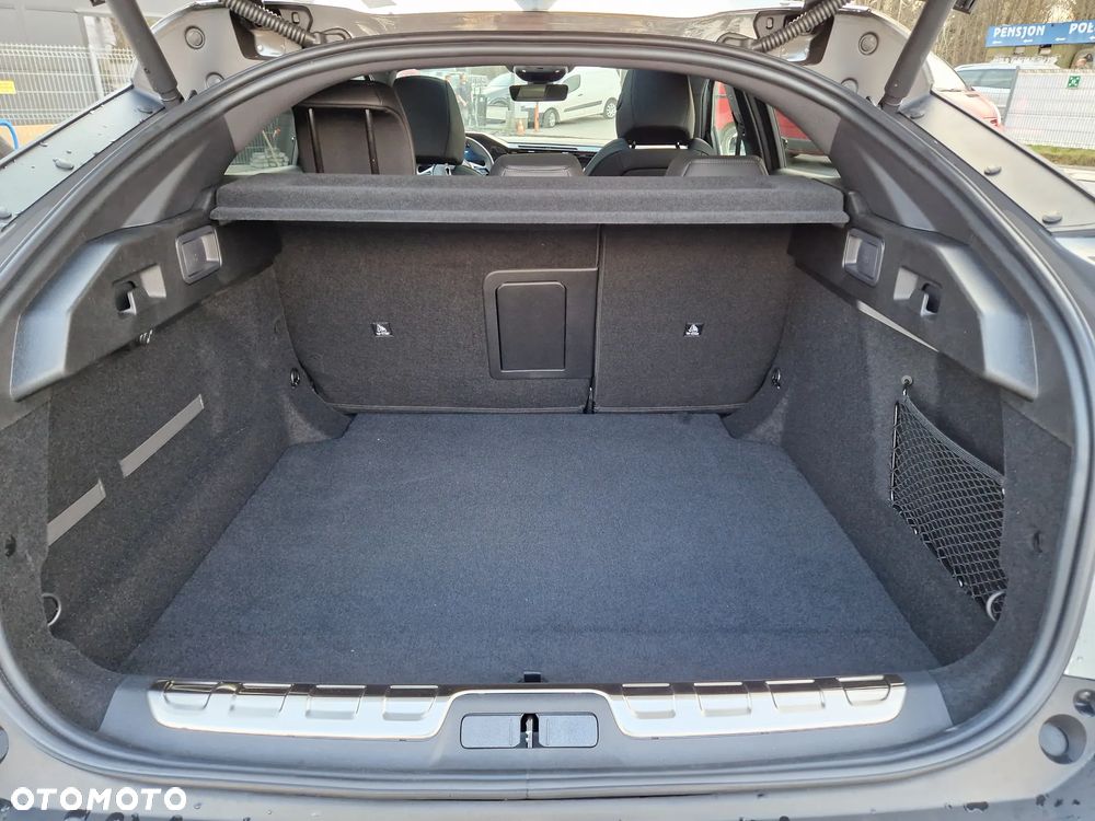 Peugeot 408 1.2 PureTech mHEV GT Exclusive S&S e-DSC6 - 11