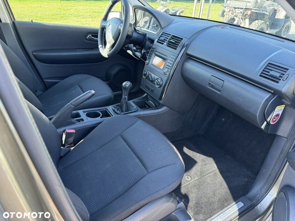 Mercedes-Benz Klasa A 160 Classic BlueEff EU5 - 25