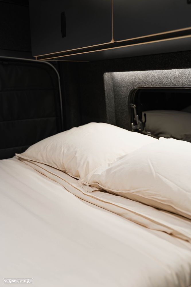 Mercedes-Benz Sprinter - 22