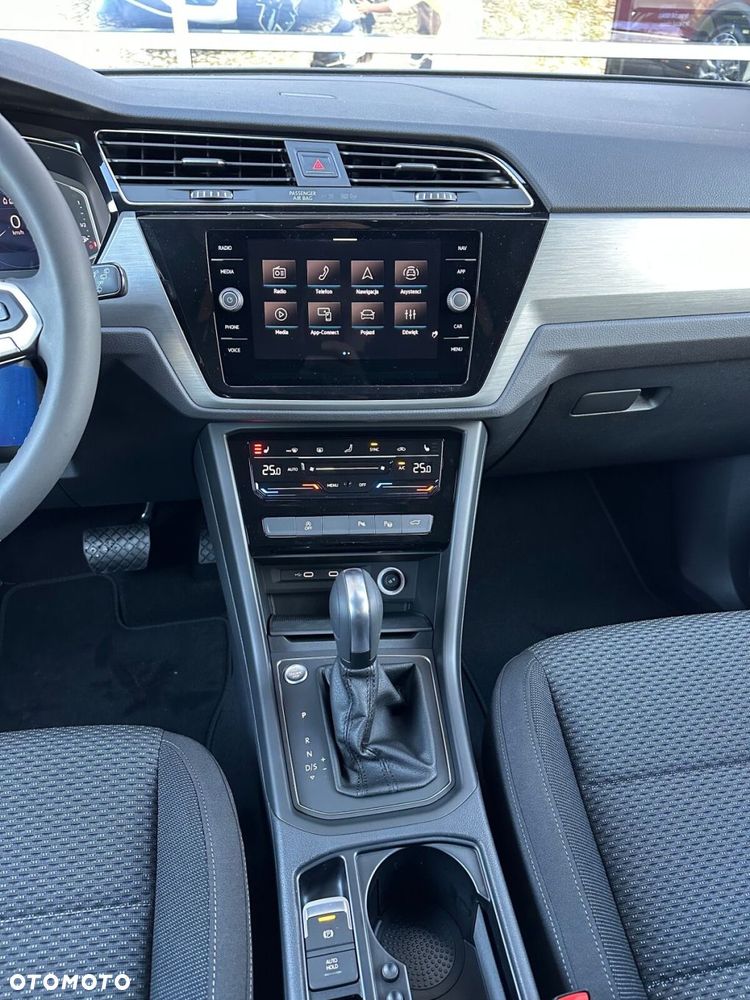 Volkswagen Touran 1.5 TSI EVO Comfortline Plus DSG - 23